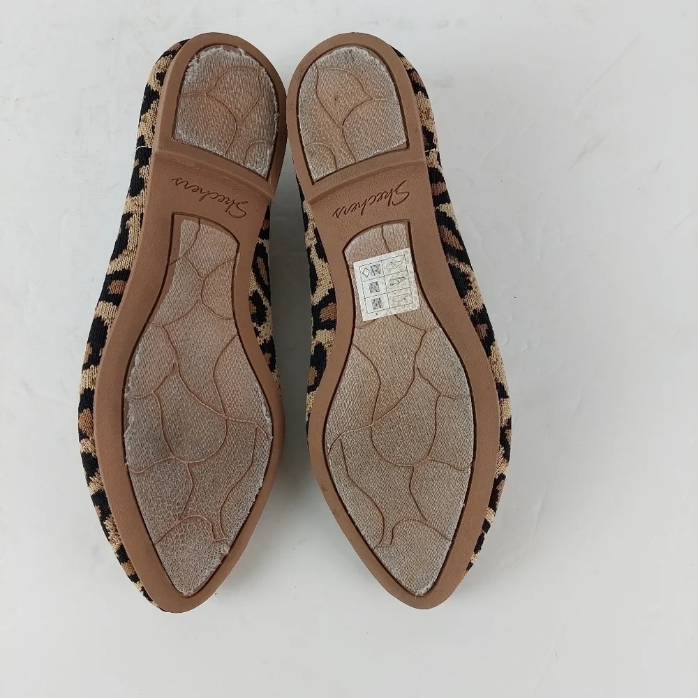 SKECHERS Women's Cleo Claw-Some Natural Leopard Print Slip-on‎ Ballet Flats 6.5.